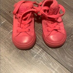 Toddler girl pink converse size 4